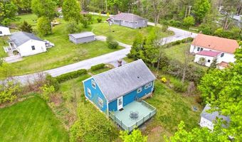 26 Knoll Crest Ln, Bennington, VT 05201