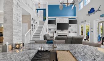 5243 BRIGHTON SHORE Dr, Apollo Beach, FL 33572