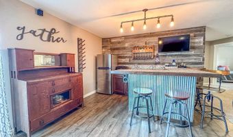 502 Granite Dr, Bismarck, ND 58503