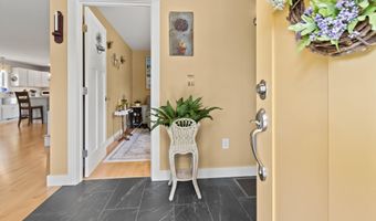 15 Cider Mill Ln, Standish, ME 04084
