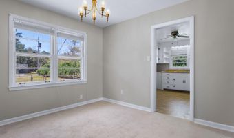 1917 Palmyra Rd, Albany, GA 31701