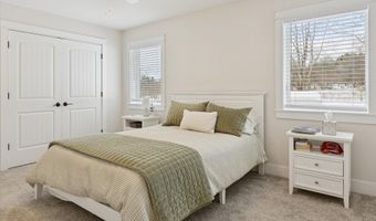 8370 Lakeview Rd, Alanson, MI 49706