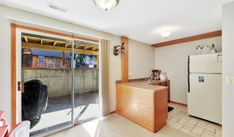 3100 Country Lane Dr, Augusta, KS 67010