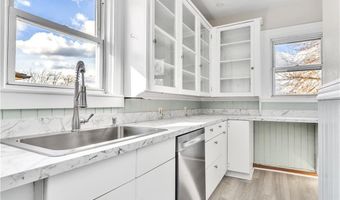 171 Norwood Ave, Cranston, RI 02905