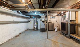 945 Rose Dr, Ann Arbor, MI 48103