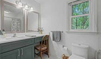 4802 Thornwood Dr, Acworth, GA 30102
