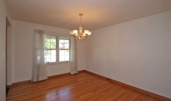 2405 E Miner St, Arlington Heights, IL 60004