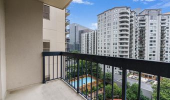 1211 S EADS St 810, Arlington, VA 22202