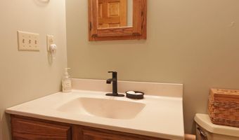 105 Pine Ln, Adirondack, NY 12808