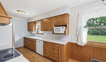 4002 7th Ave, Anoka, MN 55303