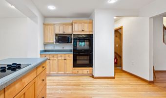 479 Blacks Rd, Cheshire, CT 06410