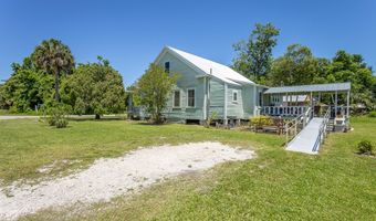 120 11th St, Apalachicola, FL 32320