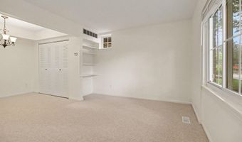 541 Long Shore Dr, Ann Arbor, MI 48105