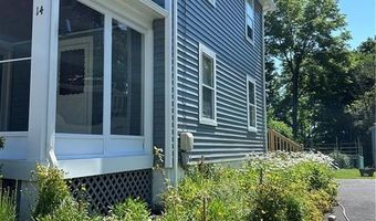 14 Woodland Ct, Lincoln, RI 02865