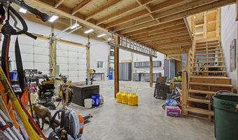 64100 E RELTON Ln, Brightwood, OR 97011