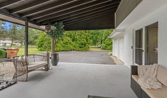 996 WHITNEY Ln, Ambler, PA 19002