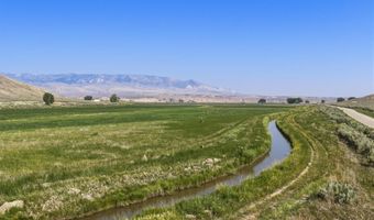 38 Road 1AFW, Clark, WY 82435