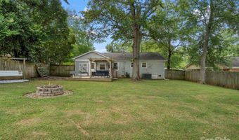 3839 Woodleaf Rd, Charlotte, NC 28205