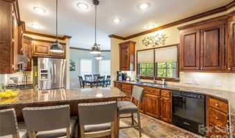 1200 Heritage Dr, Albemarle, NC 28001