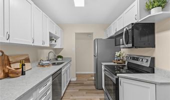 6334 Hurstgreen Ln, Affton, MO 63123