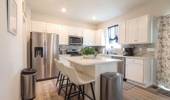 9 Lookout Ave, Barnegat, NJ 08005