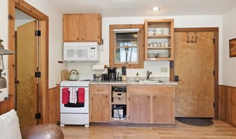 54444 MCKENZIE RIVER Dr, Blue River, OR 97413