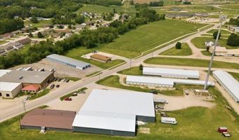 301 Old Dubuque Rd, Anamosa, IA 52205