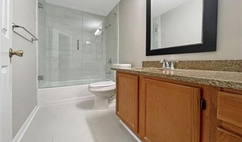 901 Wentworth Ct, Alpharetta, GA 30022