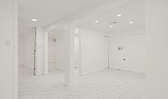 1 Atna Dr, Amityville, NY 11701