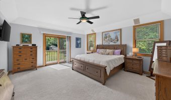 11923 Devonshire St, Algonquin, IL 60102