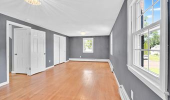 36 Jacqueline Dr, Bristol, CT 06010