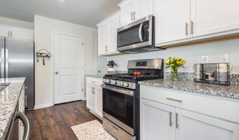 4614 Bessemer Ct, Boiling Springs, SC 29316