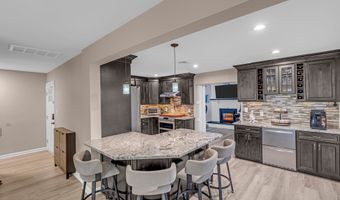 103 Idlewild Ln, Aberdeen, NJ 07747