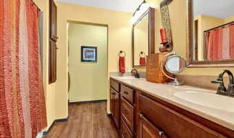 740 Woodside Trails Dr 103, Ballwin, MO 63021
