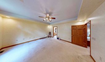 136 Lock Ln, Alum Creek, WV 25003