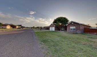 2105 Brunson St, Alpine, TX 79830