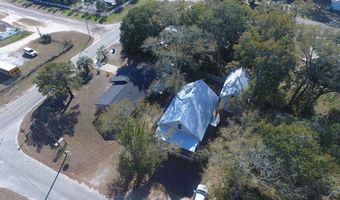 216 15th St, Apalachicola, FL 32320