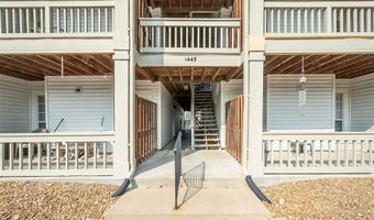 1445 Whispering Creek Dr E, Ballwin, MO 63021
