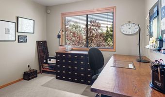 62824 Loma Vista Dr, Bend, OR 97701