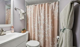 477 Clairbrook Ave, Columbus, OH 43228