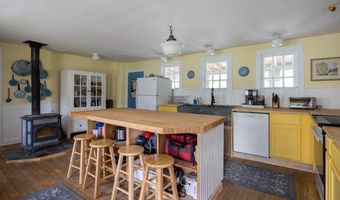 71 Eagle Peak Rd, Brookfield, VT 05060