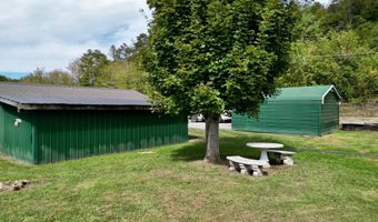 233 River Rd, Beattyville, KY 41311