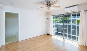 493 Mananai Pl 31V, Honolulu, HI 96818