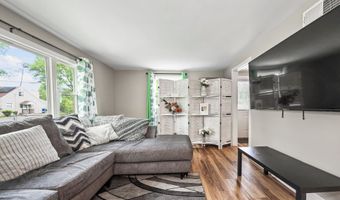 91 E Harold St, Bloomfield, CT 06002