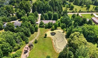 12757 Chamberlain Rd, Aurora, OH 44202