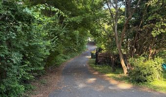 3502 HOLLY Rd, Annandale, VA 22003