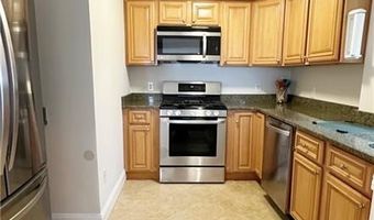 227 Thames St 1, Bristol, RI 02809