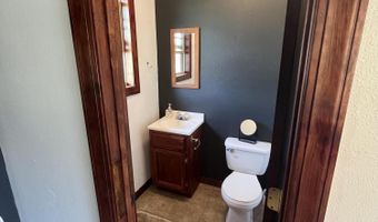 416 Brittany Ct, Aurora, MO 65605
