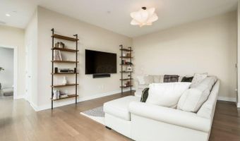 250 W Spring St 713, Columbus, OH 43215