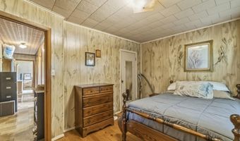 950 Middle Creek Rd, Afton, TN 37616